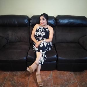 Meet your Posher, Laura